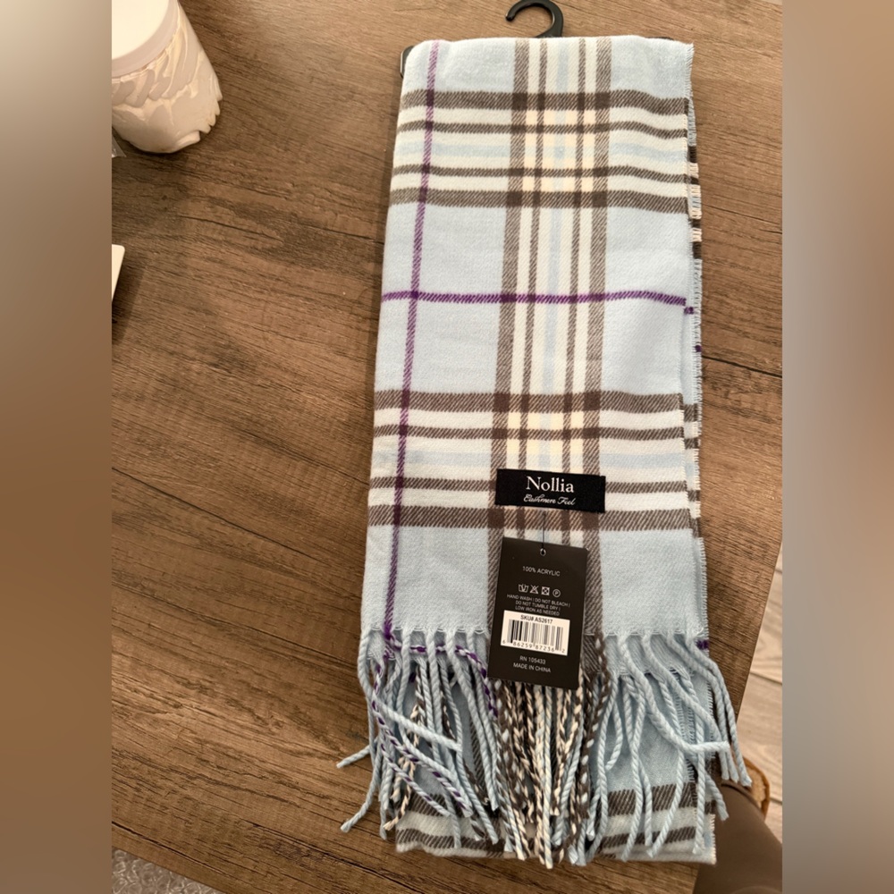 Nollia Blue Plaid Women's Scarf